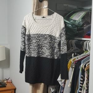 💫 2/$30 • Long white, grey and black sweater